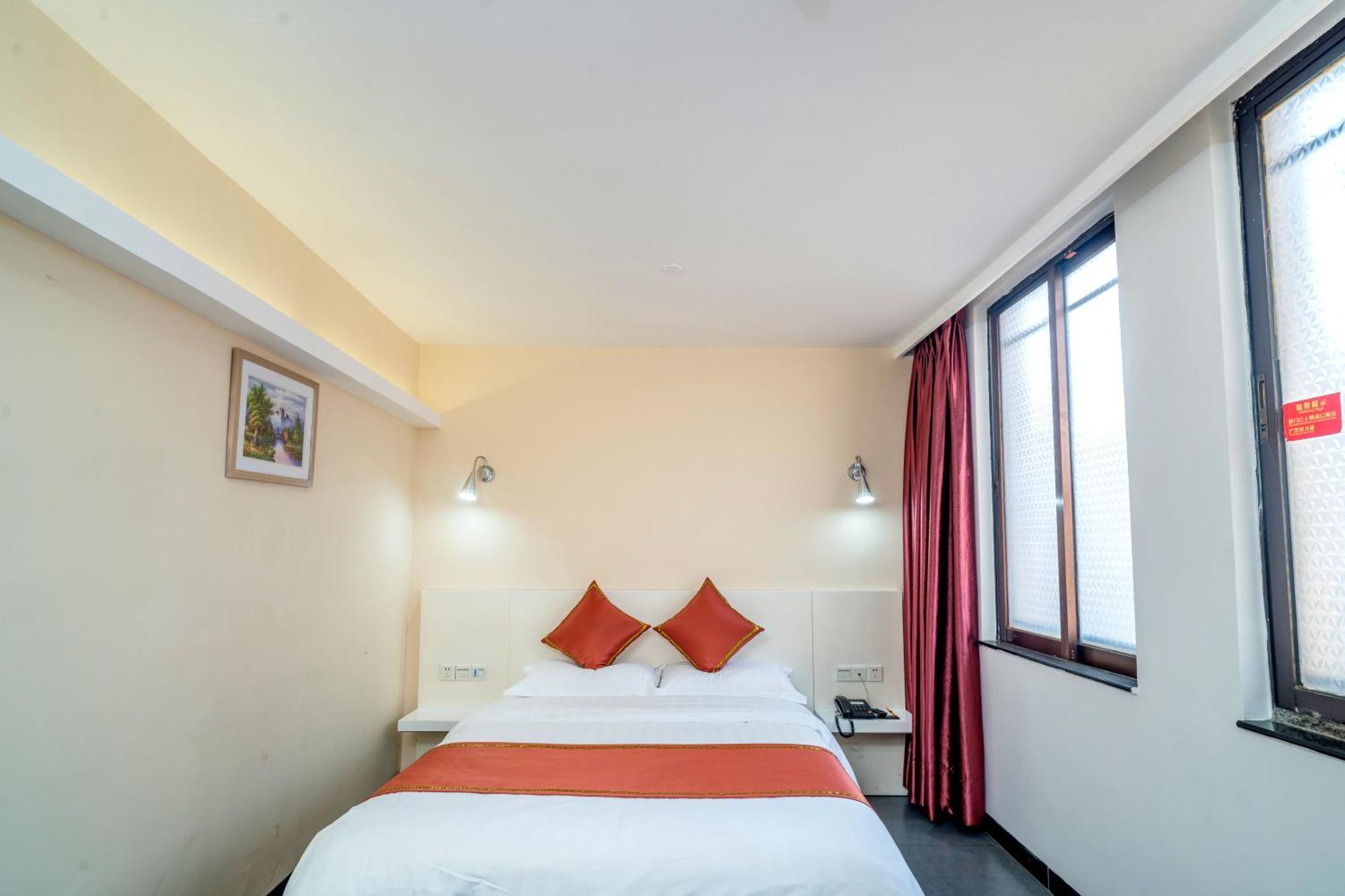 Ln Whitehouse Hotel Canton Esterno foto