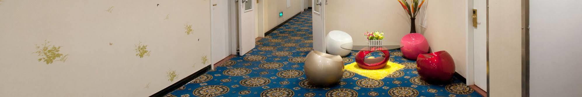 Ln Whitehouse Hotel Canton Esterno foto